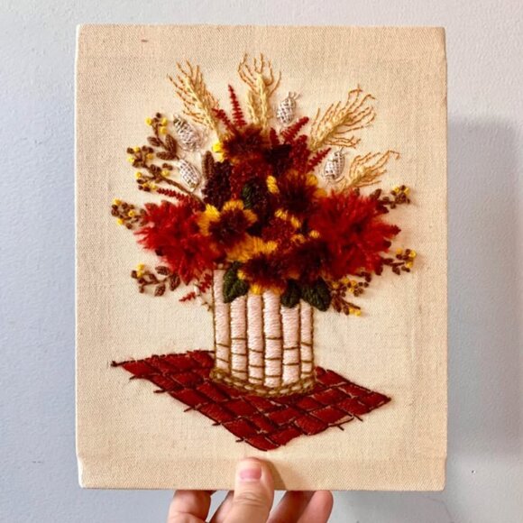 Vintage “Autumn Fluff Bouquet” fiber wall art 🍁 - Picture 1 of 4